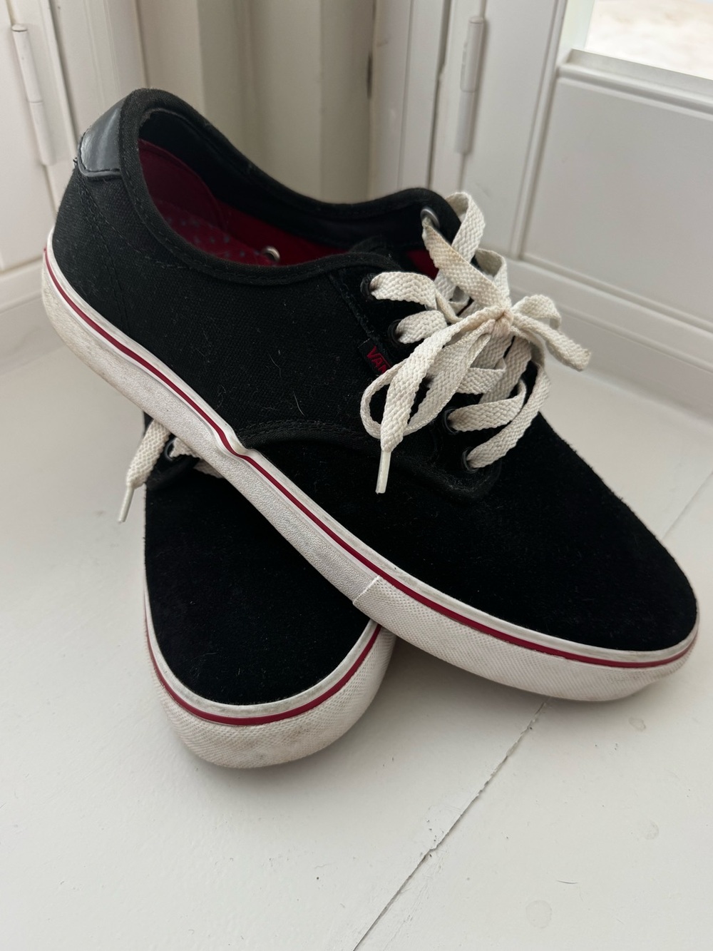 Men's Black & Red Vans